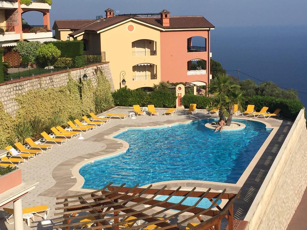 Sunny Panoramic Balcony Apartment Èze Exterior foto