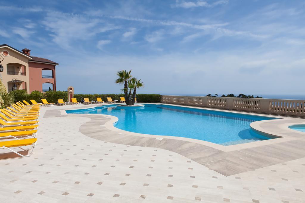 Sunny Panoramic Balcony Apartment Èze Exterior foto